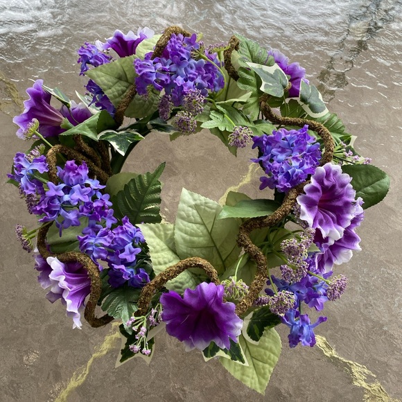 Gorgeous Silk Flowers - purple hues - Picture 3 of 6